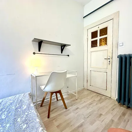 Ksiazat Pomorskich 23 & Parking Quarto em Acomodações Particulares *